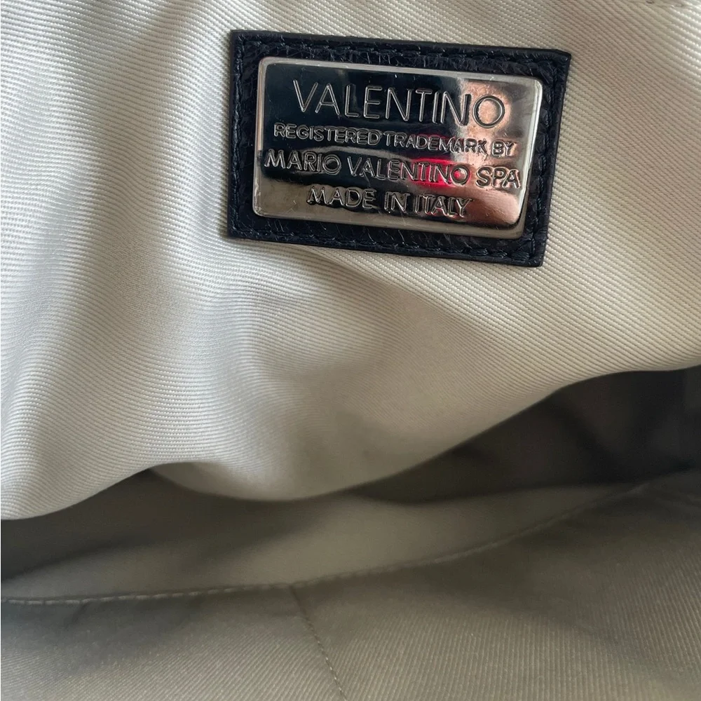 ❗️SOLD❗️ VALENTINO Diamond GIGI Satchel Bag - Picture 11 of 13